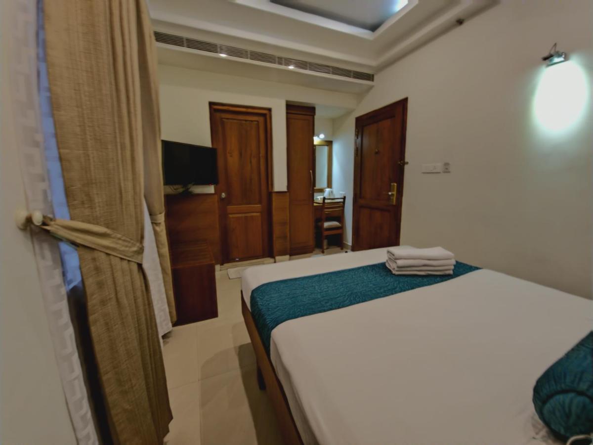 Vishnu Inn Guruvāyūr Exteriör bild